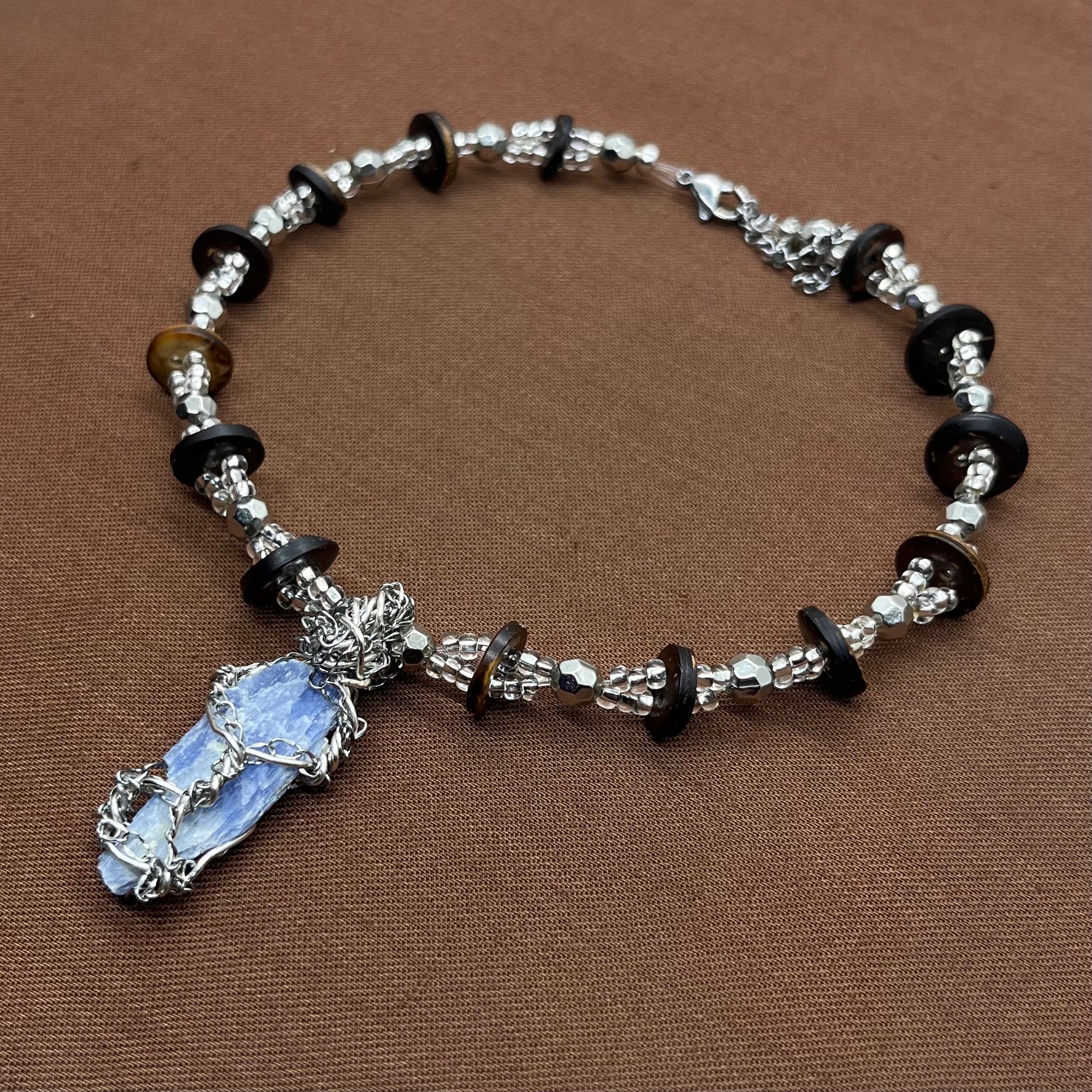 Clear To Hear Choker