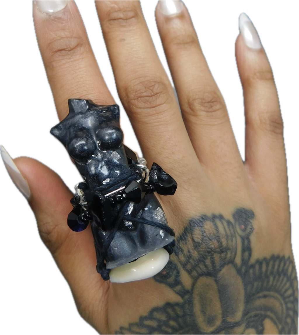 Onyx Femme Ring
